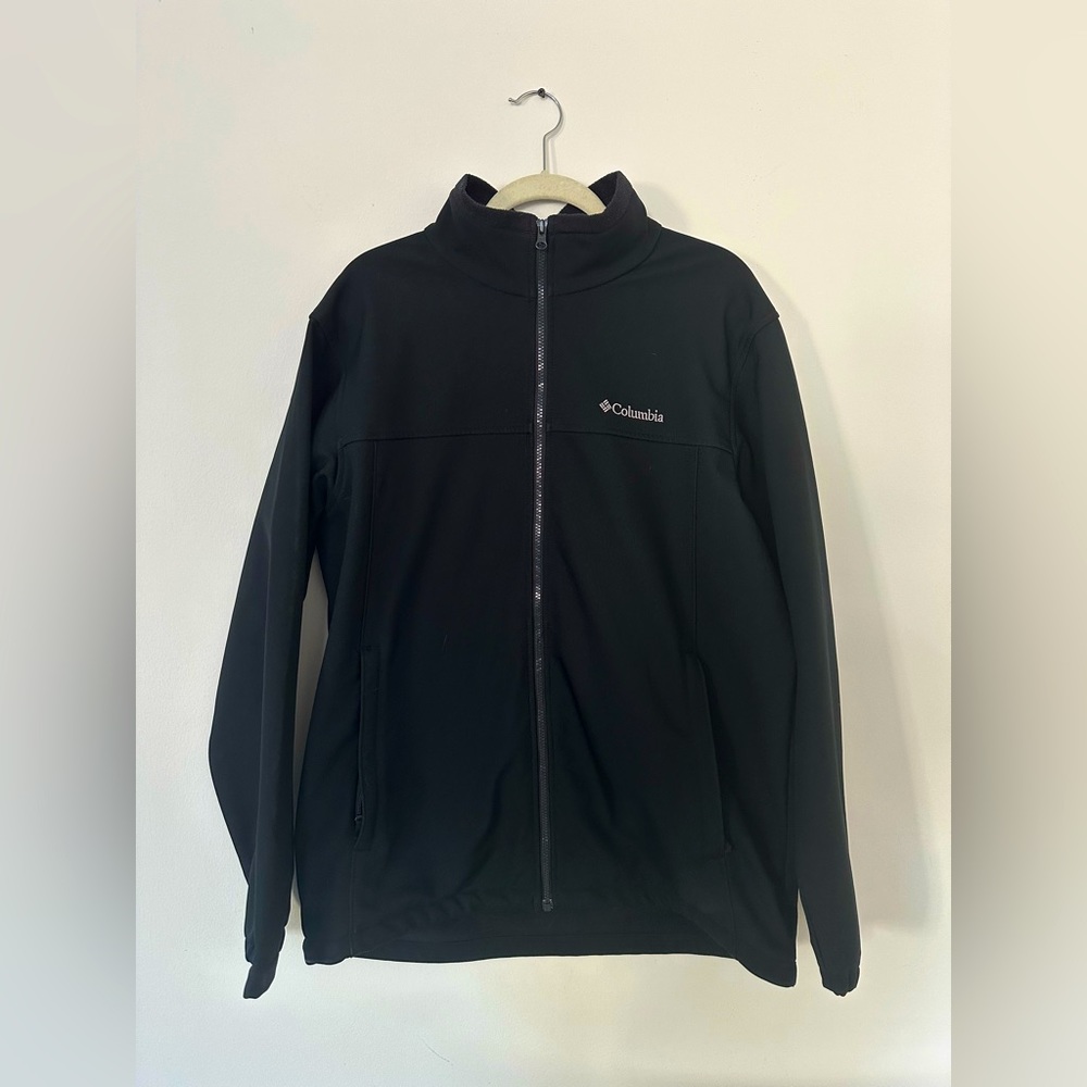 🛍️💰🕰️ LAST CALL SALE until 5/3/24: Columbia Men’s Performance Jacket (Black)